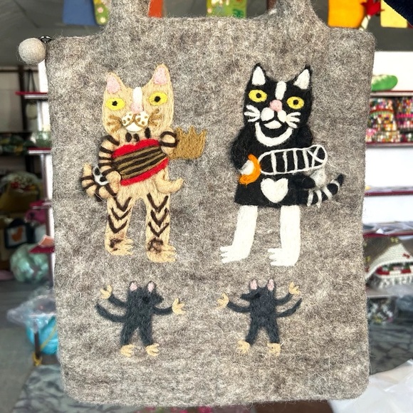 Cat felted Bag, Felt Purse, Wool Felt Bag, Mini Purse, Shoulder Bag, Zipper bag - Picture 3 of 8